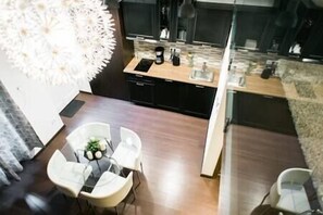 Fridge, microwave, stovetop, coffee/tea maker - Diamond Apartments B (Budapest)