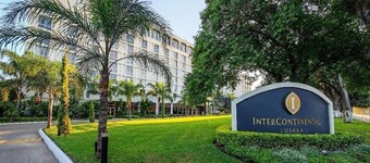 Little Haven In The Middle Of The City A Few Minutes From The Airport #3