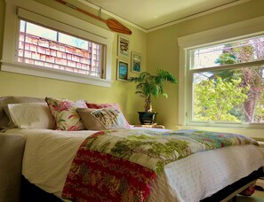 2 Schlafzimmer, Schreibtisch, Bügeleisen/Bügelbrett, kostenloses WLAN