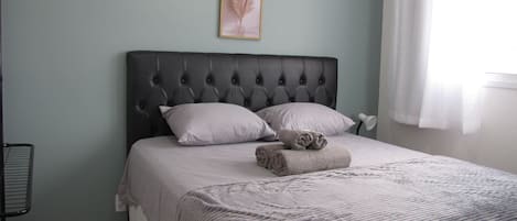 Apartment | 2 bedrooms, desk, free WiFi