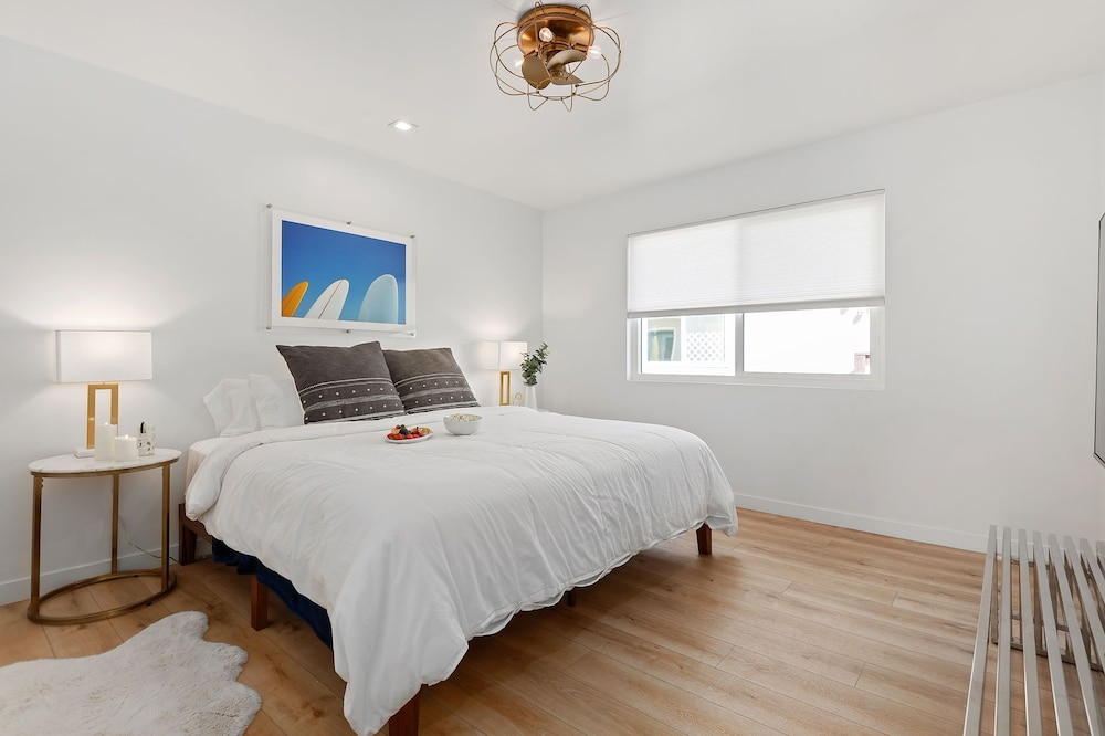 The Dream of Carp! 2BD 1BA, 2 Blocks to Beach, Walk Everywhere! Carpinteria Vrbo