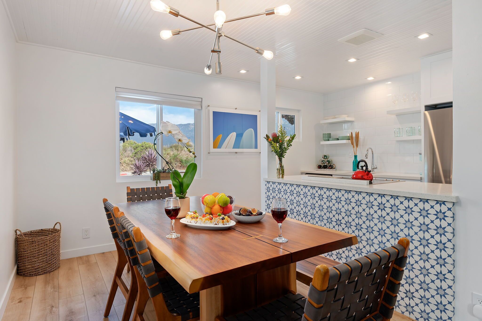 The Soul of Carp! 2BD 1BA, 2 Blocks to Beach, Walk Everywhere!