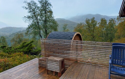 Cozy home in Vikeså with house sea view