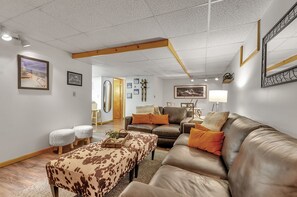 TV, fireplace, DVD player, stereo