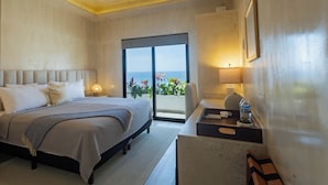 Magnificent View - Deluxe Ocean View | Egyptian cotton sheets, premium bedding, pillow-top beds, in-room safe -  Casa Nawalli Puerto Vallarta Boutique Hotel - Adults Only (Puerto Vallarta)