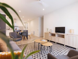 Living area - Ciutadans Penthouse - Holiday Apartment in Girona | Bravissimo (Girona)