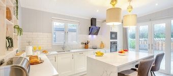 2 bedroom accommodation in Benllech