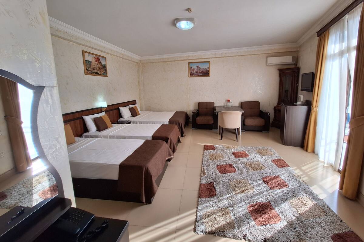 Deluxe Quadruple Room