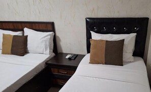 Family Suite, 2 Bedrooms | Bathroom | Shower, slippers, towels - Anadolu Star Hotel & Casino (Batumi)