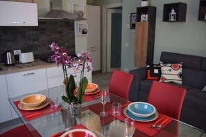 Interior - 1 Bedroom Apartment in Peschiera del Garda (Peschiera del Garda)