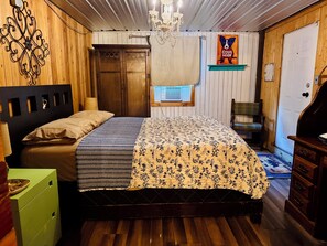 1 soverom, strykejern/-brett, wi-fi og sengetøy