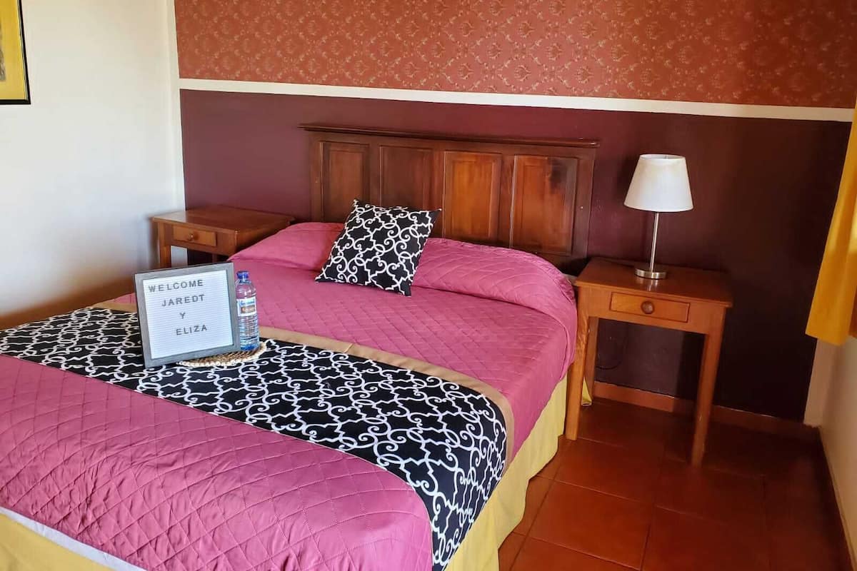Economy Single Room, 1 Bedroom | Premium bedding, down comforters, Tempur-Pedic beds