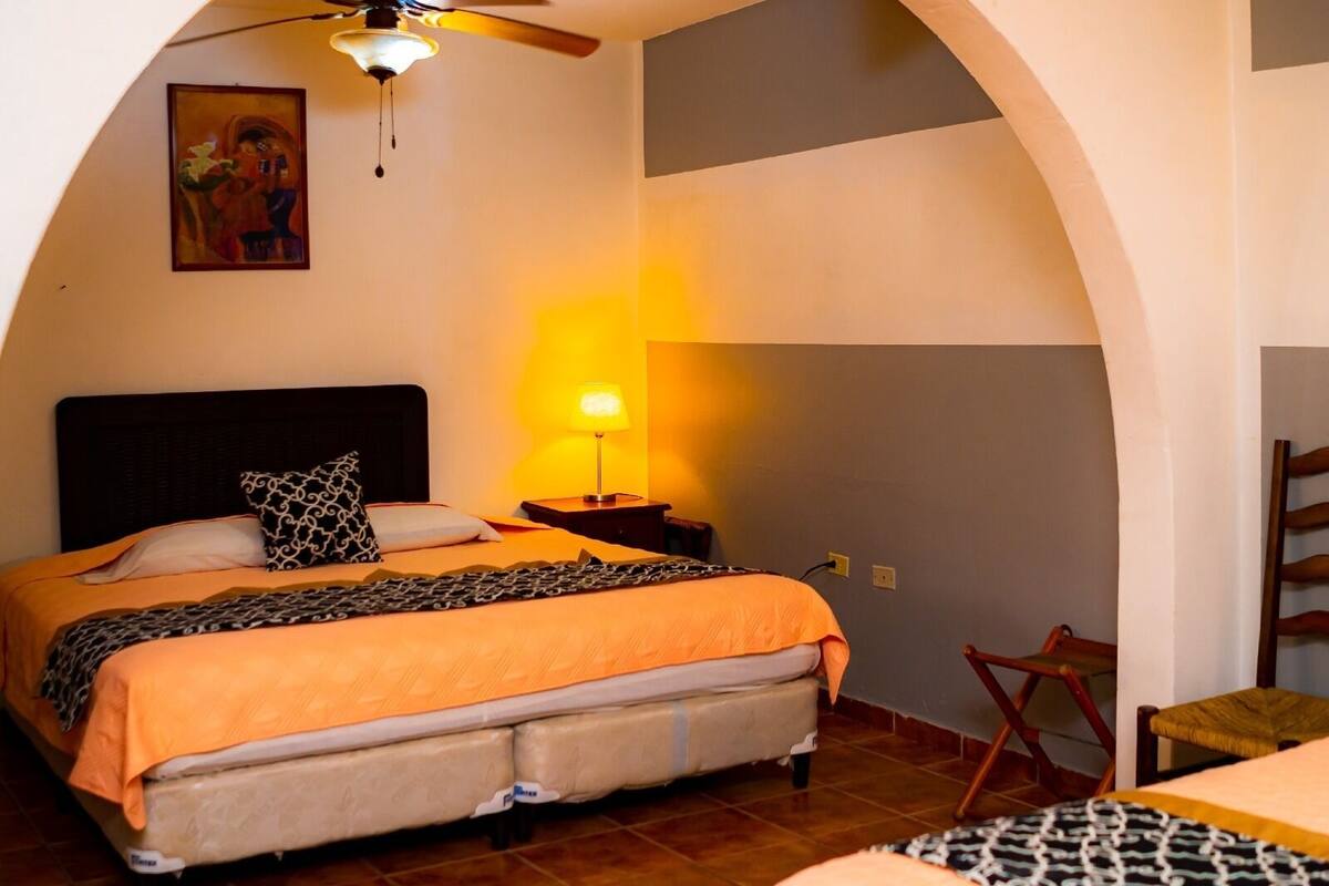 Quarto casal luxo, 1 quarto | Roupas de cama premium, edredons de pluma, camas Tempur-Pedic