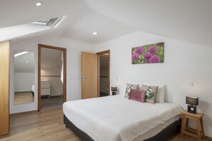 1 bedroom, iron/ironing board, travel cot, WiFi - Vacations in Funchal, sea view - Casa Strelitzia II (Funchal)