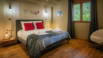 4 chambres, fer et planche à repasser, Wi-Fi, draps fournis