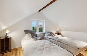 3 camere, culla da viaggio, Wi-Fi gratuito