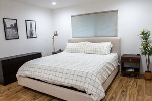 3 chambres, fer et planche à repasser, Wi-Fi gratuit, draps fournis