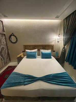 3 bedrooms, WiFi, bed sheets