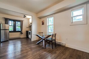 Apartment, 1 Bedroom | Private kitchen