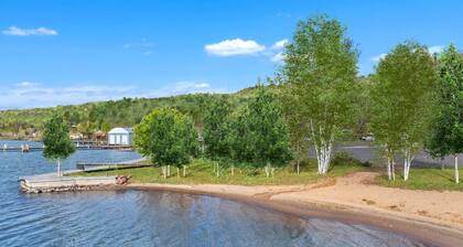 Trailside Cabin #4, across the Lake from MTU, next to boat & snowmobile rentals