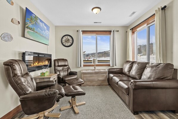 Smart TV, fireplace, video games