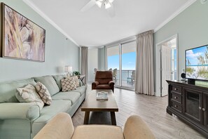 تلفزيون ذكي