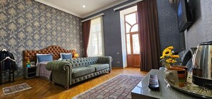 Deluxe Suite, Multiple Beds | Soundproofing, free WiFi - Pilot City Hotel (Baku)