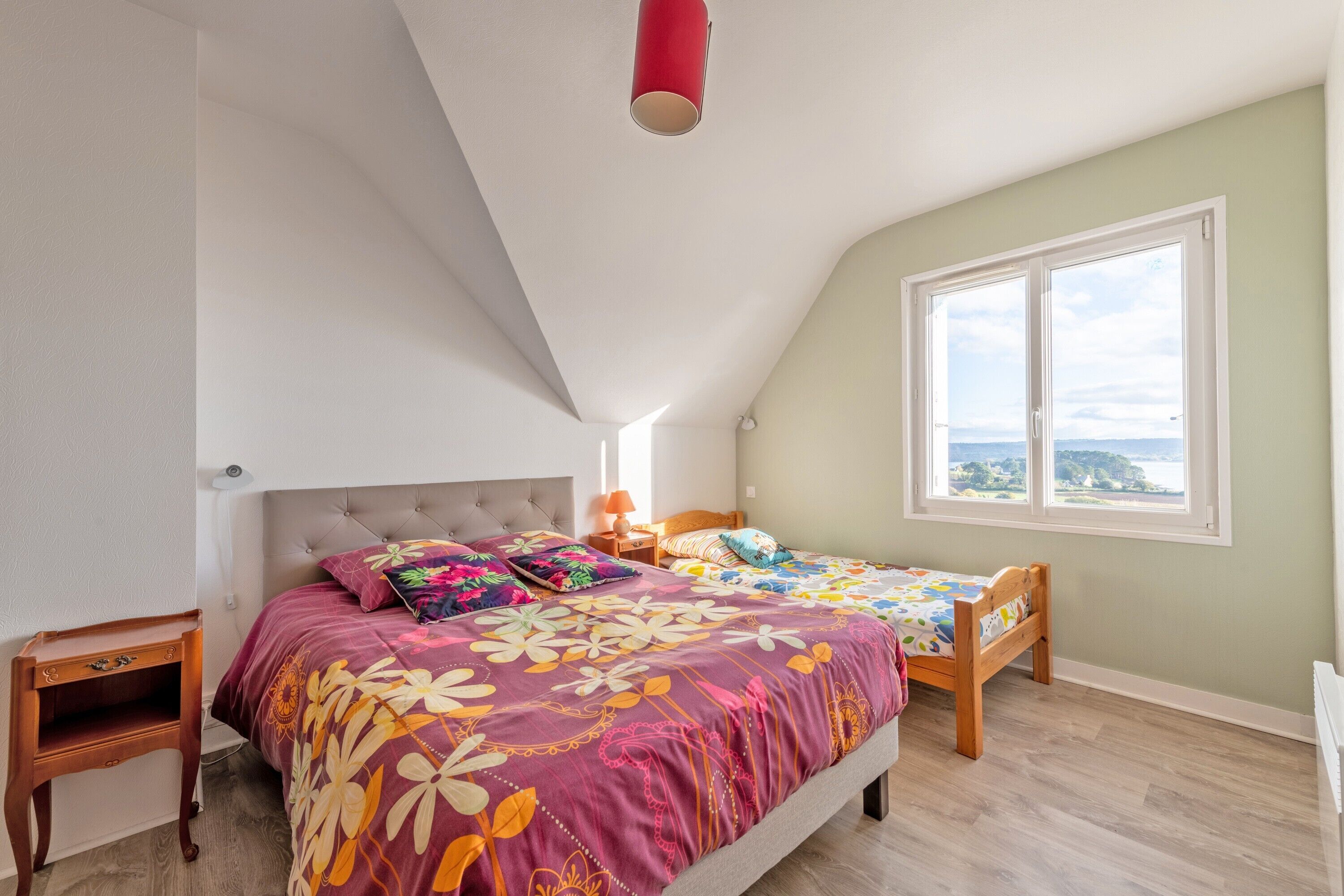 4 chambres, fer et planche à repasser, Wi-Fi gratuit, draps fournis