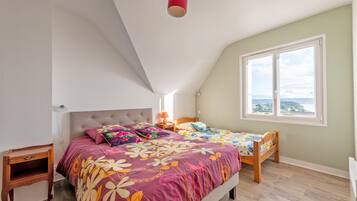 4 chambres, fer et planche à repasser, Wi-Fi gratuit, draps fournis