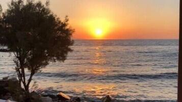 Una spiaggia nelle vicinanze