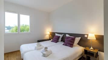 3 bedrooms, iron/ironing board, free WiFi, bed sheets