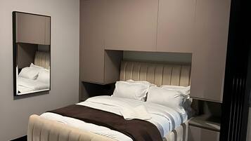 1 bedroom, desk, iron/ironing board, free WiFi