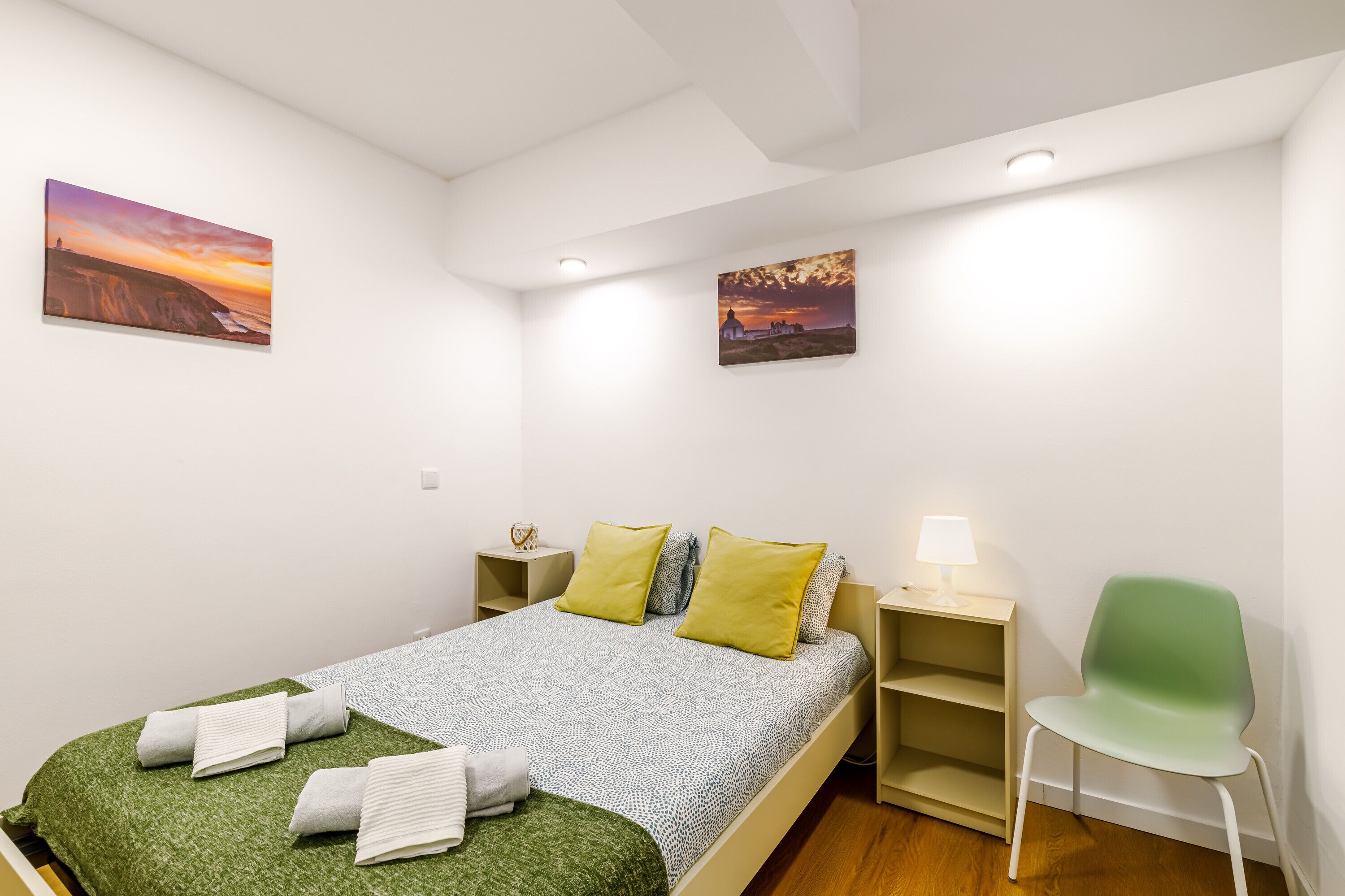 2 habitaciones, tabla de planchar con plancha y wifi gratis 