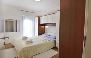 1 室のベッドルーム、WiFi