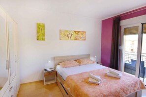 2 室のベッドルーム、WiFi