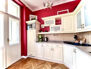 Fridge, microwave, oven, stovetop - Bohemian City View + Balcony + Free Parking at the property 
 (Karlovarský kraj)