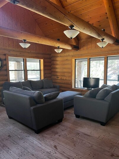 The Wildflower Cabin in Greer