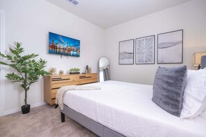 5 bedrooms, iron/ironing board, free WiFi, bed sheets
