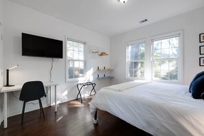 2 chambres, fer et planche à repasser, lit parapluie, Wi-Fi