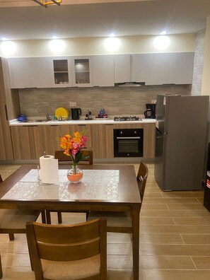 Fridge, microwave, oven, blender
