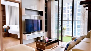 Apartment, 3 Bedrooms | Living area - Vinhomes Skylake Residence - CitiHome (Hanoi)