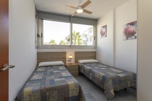 2 camere, ferro/asse da stiro