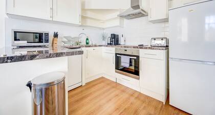 GuestReady - Serenity in Hammersmith