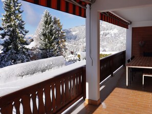 Outdoor dining - Hyacinthe 14 by Interhome (Villars)