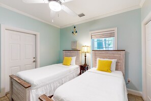 3 habitaciones, acceso a internet y ropa de cama