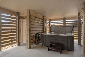 Innendørs boblebad