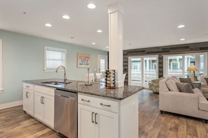 Interior - Cape Hatteras Cottage:Semi-Oceanfront, Private Hot Tub, Access to Community Pool (Nags Head)