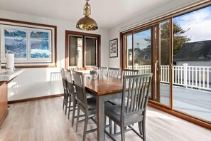 Dining - Harbor Home - 2 blocks from the beach! (Santa Cruz)