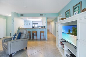 TV - Spacious 2BR condo on Siesta Key with beach access - GBB 1272 (Siesta Key)