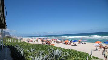 Beach nearby, white sand, free beach shuttle